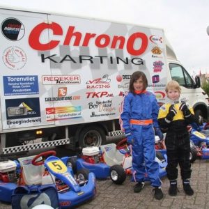 Fabienne vd Burgt en Jorg van Boekholt tijdens 50 jaar karting in Hoensbroek